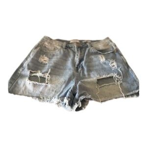 EUC YMI Dream Fit High Rise Jean Shorts Sz 11/30 Color Light Wash